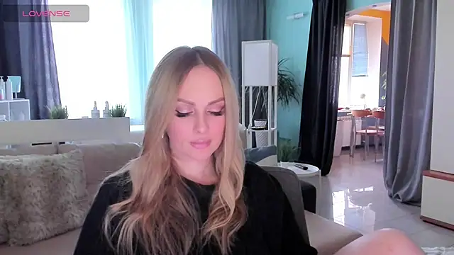 Snapshot of Libby_Nora chatting on March 2025 09:02:02 AM Libby Nora online show from March 2025 09:02:02 AM