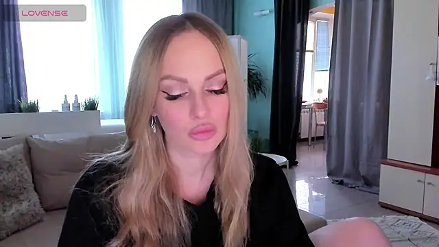 Snapshot of Libby_Nora chatting on March 2025 08:42:02 AM Libby Nora online show from March 2025 08:42:02 AM