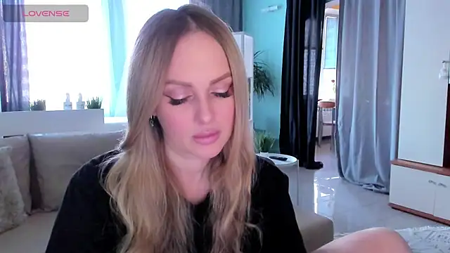 Snapshot of Libby_Nora chatting on March 2025 06:37:01 AM Libby Nora online show from March 2025 06:37:01 AM