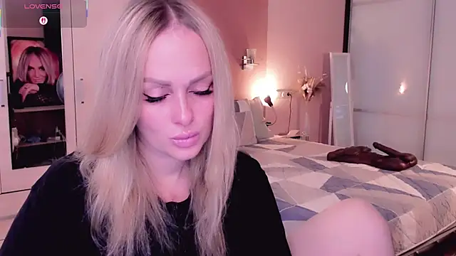 Snapshot of Libby_Nora chatting on October 2025 09:18:01 AM Libby Nora online show from October 2025 09:18:01 AM