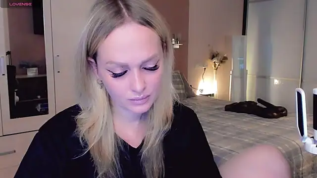 Snapshot of Libby_Nora chatting on November 2025 09:19:02 AM Libby Nora online show from November 2025 09:19:02 AM