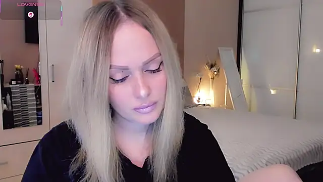 Libby Nora online show from March 2026 09:04:01 AM