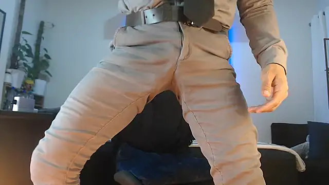 Snapshot of Andrew_4_ chatting on March 2026 06:19:02 AM Andrew 4 online show from March 2026 06:19:02 AM