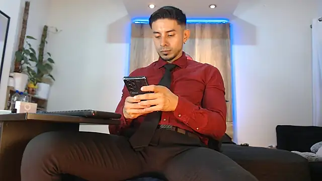 Snapshot of Andrew_4_ chatting on March 2026 02:18:01 AM Andrew 4 online show from March 2026 02:18:01 AM