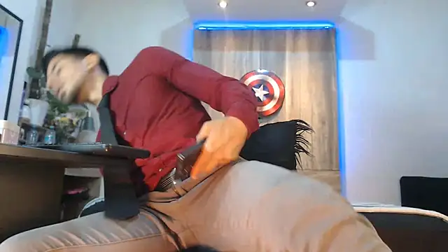 Snapshot of Andrew_4_ chatting on April 2026 01:22:01 AM Andrew 4 online show from April 2026 01:22:01 AM