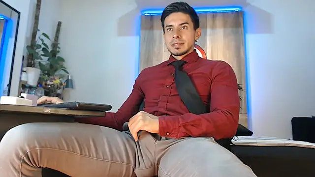 Snapshot of Andrew_4_ chatting on April 2026 03:07:02 AM Andrew 4 online show from April 2026 03:07:02 AM