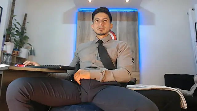 Snapshot of Andrew_4_ chatting on April 2026 04:59:02 AM Andrew 4 online show from April 2026 04:59:02 AM