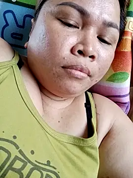 XXLorie 02 online show from September 2025 05:42:01 AM