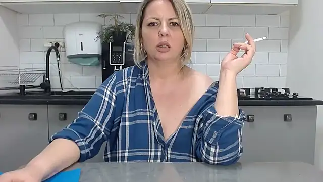 erikaerika online show from February 2025 02:34:02 PM