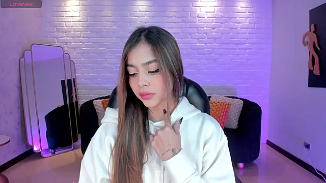 AmyDavis  online show from December 2024 05:12:01 PM