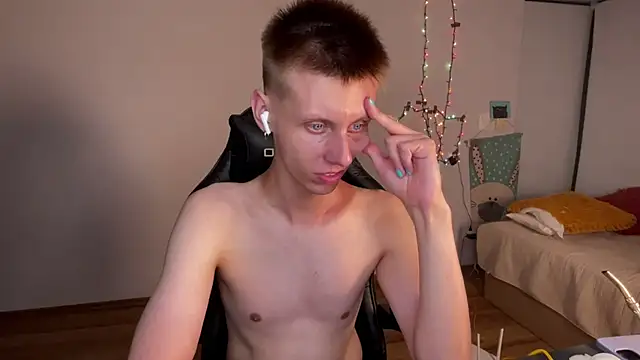 vladdymeow online show from December 2024 02:49:02 AM