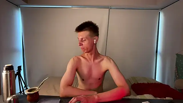 vladdymeow online show from January 2025 09:08:01 PM