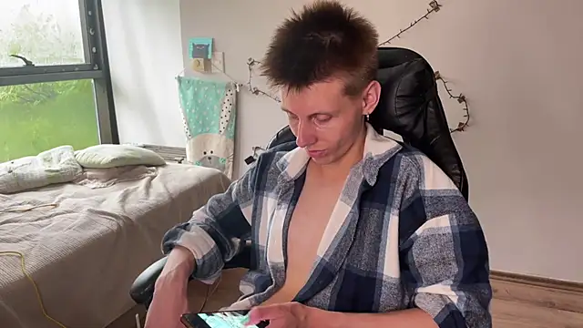 vladdymeow online show from February 2025 06:26:01 PM