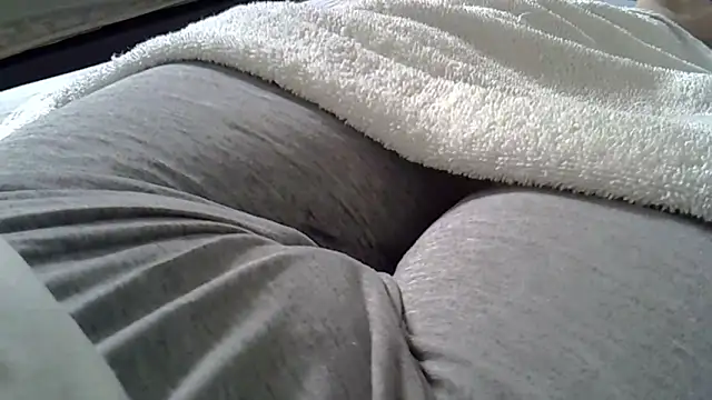 perescam online show from February 2026 03:30:01 PM