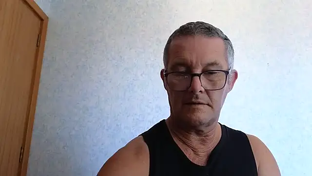Snapshot of bigballnz chatting on February 2025 03:43:02 AM bigballnz online show from February 2025 03:43:02 AM