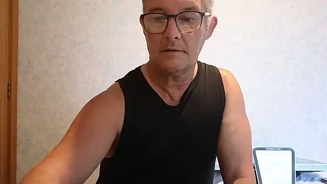Snapshot of bigballnz chatting on February 2025 06:29:02 PM bigballnz online show from February 2025 06:29:02 PM