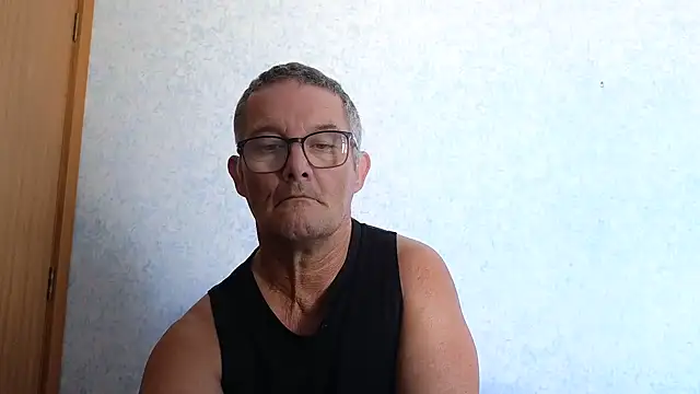 Snapshot of bigballnz chatting on February 2025 10:04:01 PM bigballnz online show from February 2025 10:04:01 PM