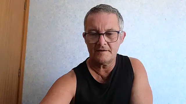 Snapshot of bigballnz chatting on February 2025 04:47:01 AM bigballnz online show from February 2025 04:47:01 AM