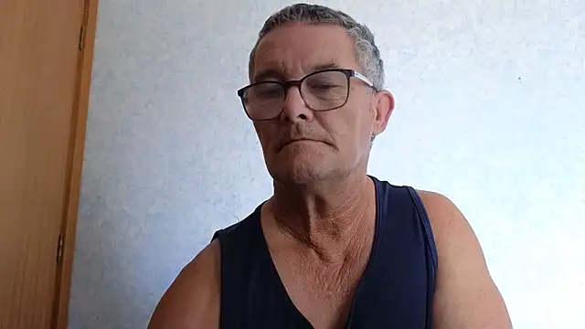 Snapshot of bigballnz chatting on February 2025 01:32:01 AM bigballnz online show from February 2025 01:32:01 AM