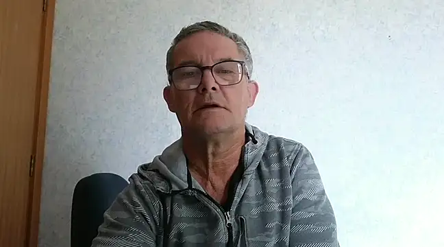 Snapshot of bigballnz chatting on February 2025 08:14:02 PM bigballnz online show from February 2025 08:14:02 PM