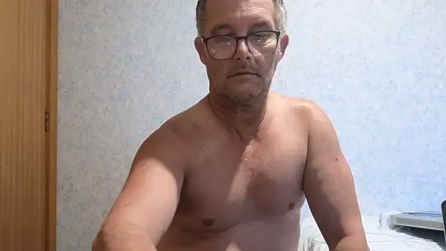 Snapshot of bigballnz chatting on March 2025 06:15:02 AM bigballnz online show from March 2025 06:15:02 AM