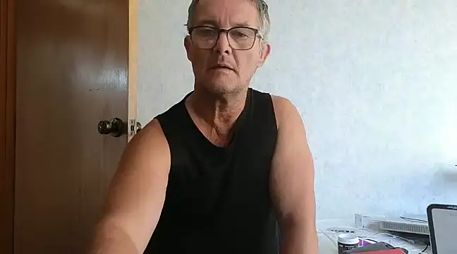 Snapshot of bigballnz chatting on March 2025 05:54:01 AM bigballnz online show from March 2025 05:54:01 AM
