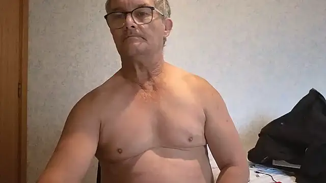 Snapshot of bigballnz chatting on March 2025 08:11:01 PM bigballnz online show from March 2025 08:11:01 PM