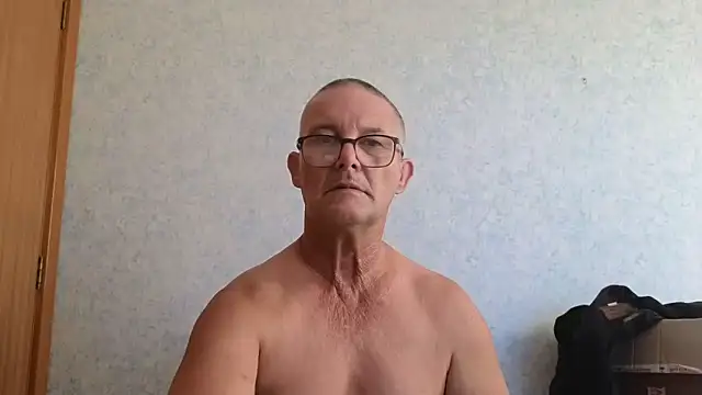 Snapshot of bigballnz chatting on March 2025 06:05:02 AM bigballnz online show from March 2025 06:05:02 AM