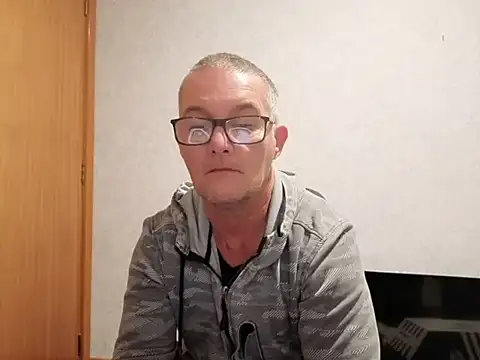 Snapshot of bigballnz chatting on September 2025 08:28:02 AM bigballnz online show from September 2025 08:28:02 AM