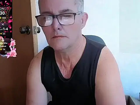 Snapshot of bigballnz chatting on October 2025 06:29:01 PM bigballnz online show from October 2025 06:29:01 PM