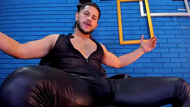 TheIan26 online show from December 2024 11:03:02 PM