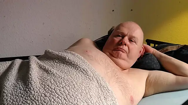 Vandrino online show from December 2024 12:00:01 AM