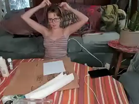 Snapshot of naturestwisted chatting on January 2025 06:03:02 PM naturestwisted online show from January 2025 06:03:02 PM