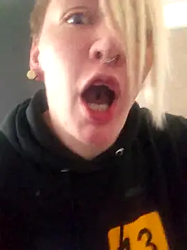 PinkTheHawk online show from February 2026 08:10:02 PM