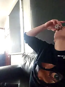 Snapshot of PinkTheHawk chatting on March 2026 01:13:01 AM PinkTheHawk online show from March 2026 01:13:01 AM