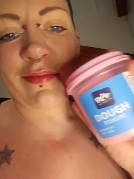 Snapshot of PinkTheHawk chatting on March 2026 09:59:01 AM PinkTheHawk online show from March 2026 09:59:01 AM