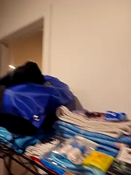 Snapshot of PinkTheHawk chatting on April 2026 09:34:02 AM PinkTheHawk online show from April 2026 09:34:02 AM