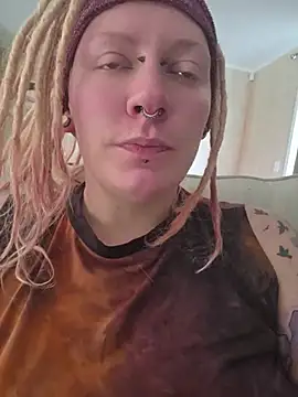PinkTheHawk online show from June 2026 01:41:02 AM