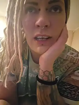 PinkTheHawk online show from June 2026 06:07:01 AM