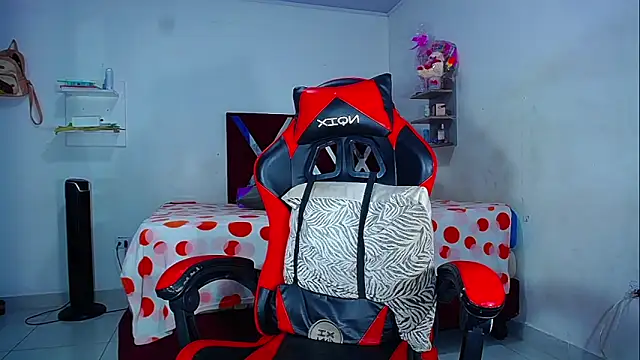 Snapshot of DanisaBrown chatting on June 2026 02:26:02 PM DanisaBrown online show from June 2026 02:26:02 PM