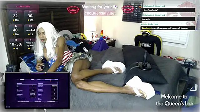 Snapshot of QueenofWhiteIce chatting on January 2025 04:50:01 AM QueenofWhiteIce online show from January 2025 04:50:01 AM