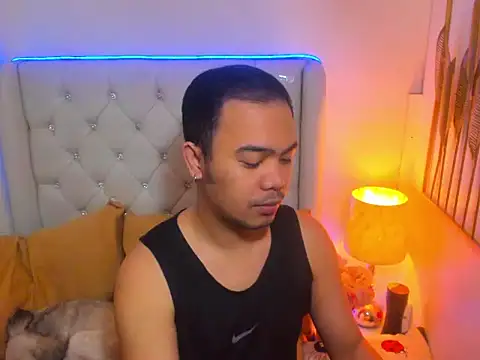 Snapshot of AsianZero chatting on March 2026 05:17:01 PM AsianZero online show from March 2026 05:17:01 PM