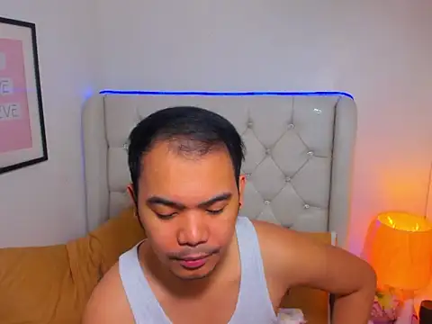 Snapshot of AsianZero chatting on March 2026 05:07:01 PM AsianZero online show from March 2026 05:07:01 PM