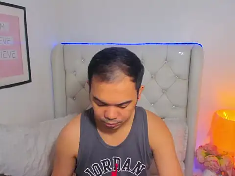 Snapshot of AsianZero chatting on March 2026 05:38:01 PM AsianZero online show from March 2026 05:38:01 PM