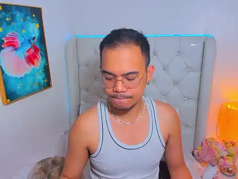 Snapshot of AsianZero chatting on April 2026 04:19:01 PM AsianZero online show from April 2026 04:19:01 PM