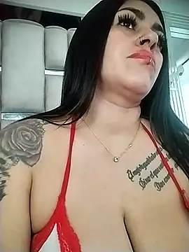 chelaqueen  online show from April 2026 05:01:02 PM