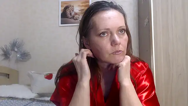 Snapshot of SheLion chatting on December 2024 07:38:02 PM SheLion online show from December 2024 07:38:02 PM