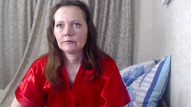 Snapshot of SheLion chatting on December 2025 04:34:02 PM SheLion online show from December 2025 04:34:02 PM