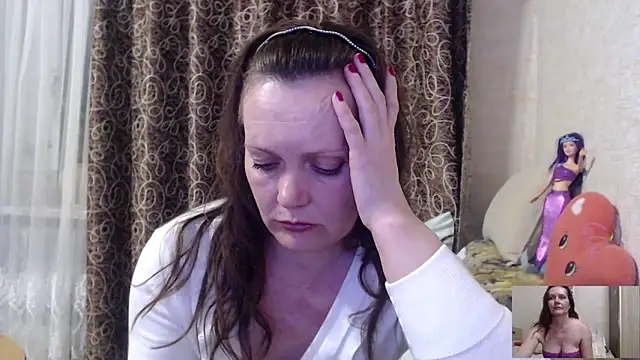 Snapshot of SheLion chatting on March 2026 05:19:02 PM SheLion online show from March 2026 05:19:02 PM