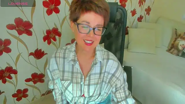 Snapshot of JennAlison chatting on March 2026 01:29:02 PM JennAlison online show from March 2026 01:29:02 PM
